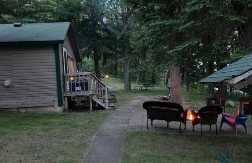 Menahga Cabin | Cozy cabin on amazing 2nd crow wing lake with WiFi, beach