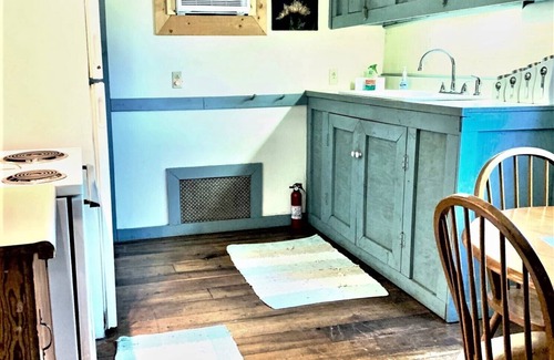 Lexington Cabin | Cozy Cabin on Shenandoah Farm