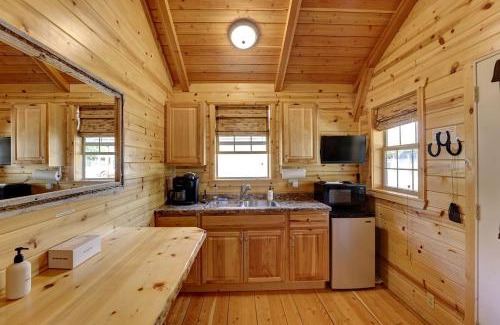 Dayton House | Cozy Cabin Perfect for a Romantic Escape with BBQ in Dayton, Wyoming