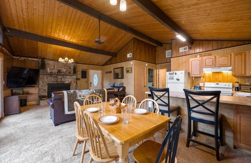 Chalet Village Cabin | Cozy Cabin, Sits on Amazing Creek, Fire Pit, Close to Downtown Gatlinburg & Ober