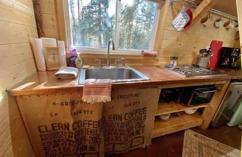 Whitefish Cabin | Cozy Cabin Trailside To The Whitefish Trail