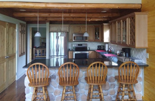 Norfork Cabin | Cozy Cabin w/Fireplace and Wraparound Deck
