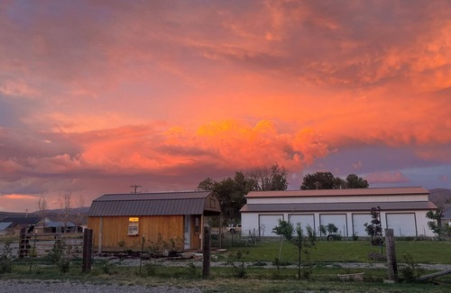 Oakley Cabin | Cozy cabin with 1 bedroom and WiFi, AC in pleasant Oakley