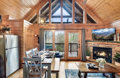 Black Bear Falls Cabin | Cozy Cabin with Hot Tub, Stream, and Prime Smoky Mountain Location