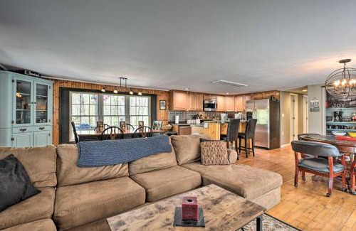 High View House | Cozy Cabin with Sunroom and Cacapon River Access!
