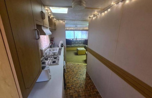 Grangetown Cabin | Cozy Cardiff Cabin Retreat Sleeps 6 by Aimee