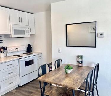 Palo Verde House | Cozy Casita Near U of A and UMC