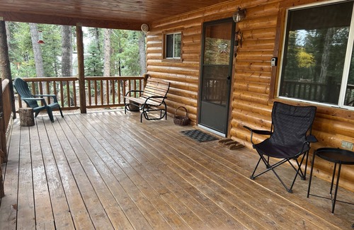 Meadow View Heights Cabin | Cozy Cedar Mountain Cabin near lakes and National Parks