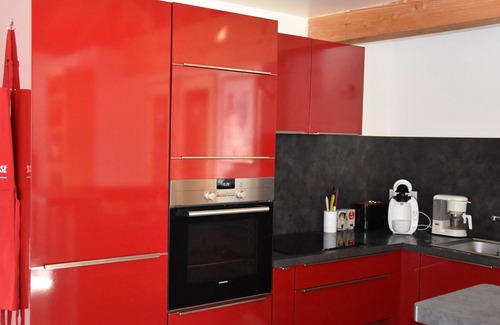 Pralognan-la-Vanoise Ski Chalet | Cozy chalet for 10, near slopes, Pralognan-la-Vanoise