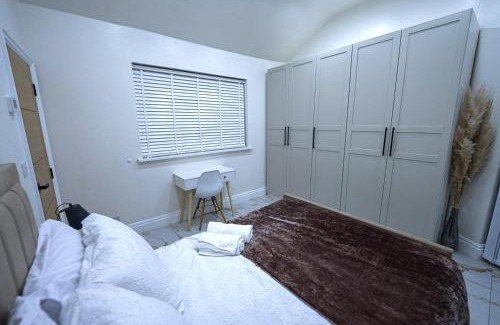 Preston House | Cozy Charming Bungalow BRAND NEW