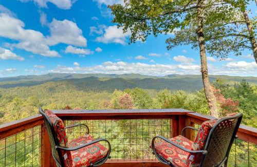 Hidden Lake House | Cozy Cherry Log Cabin with Hot Tub and Mountain Views!