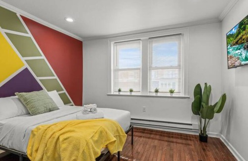 West Philadelphia Apartment | Cozy&Chic 2nd Floor Front