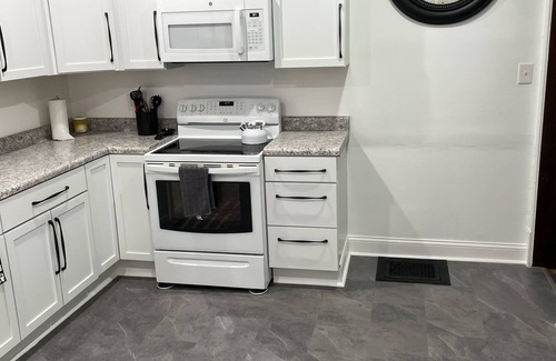 Easttown House | Cozy, Clean and Centrally Located