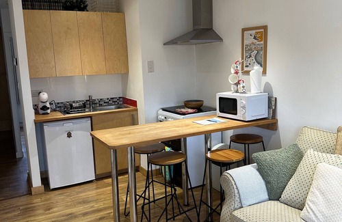 Saint Erth Praze Cabin | Cozy Coastal Lodge in Hayle