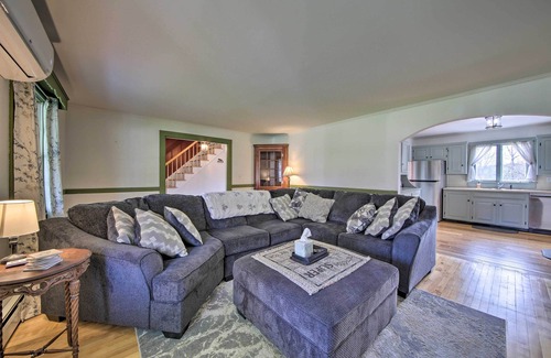Bucksport House | Cozy Colonial Home w/Bay Access & Water View