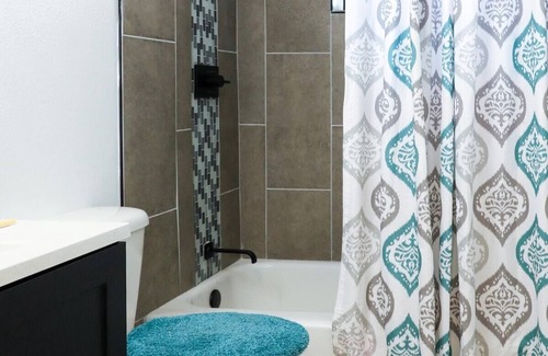 Sunrise Acres House | Cozy Colors Modern family friendly-extended days