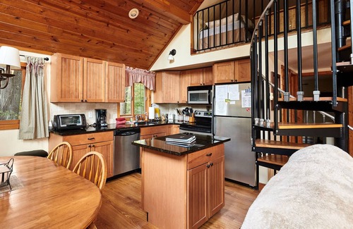 Locust Lake Village Ski Chalet | Cozy, Comfortable and Clean! 3bdr Chalet Walk to Beach and Game Lands.