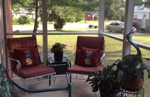 Sumter House | Cozy comfortable home near lakes, parks and downtown Sumter