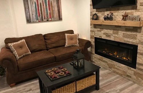 Snowshoe Condo | Cozy Condo