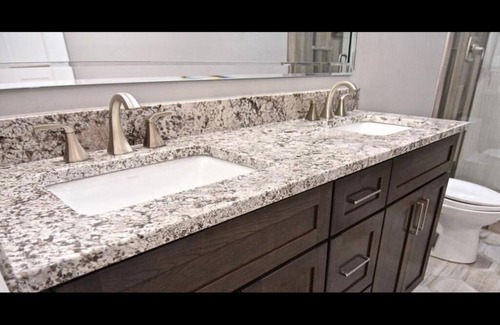 Lemon Springs Condo | Cozy Condo with Workspace and Lake Access
