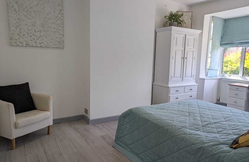Epsom Cottage | Cozy Cottage Getaway - Close to London