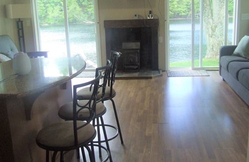 Lake Luzerne-Hadley House | Cozy Cottage located right on the Hudson River - PERFECT FOR 2
