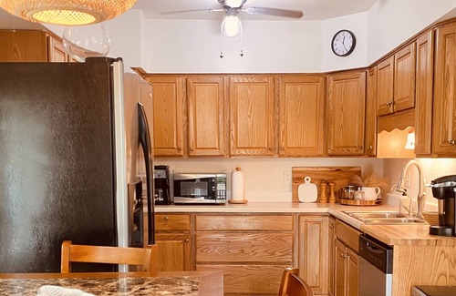 Rome City Cottage | Cozy cottage nestled on a beautiful all sports and fishing lake!