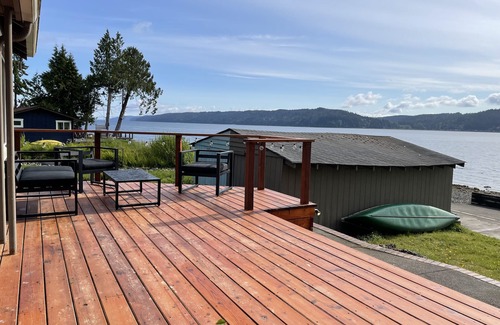 Potlatch Cabin | Cozy Cottage on Hood Canal with Mt Ranier View