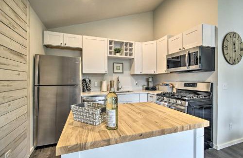 Westport House | Cozy Cottage on the Coast Near Downtown Westport!
