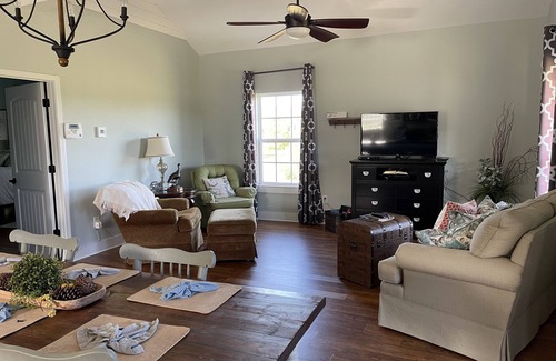 Jesup House | Cozy Country Barndominium