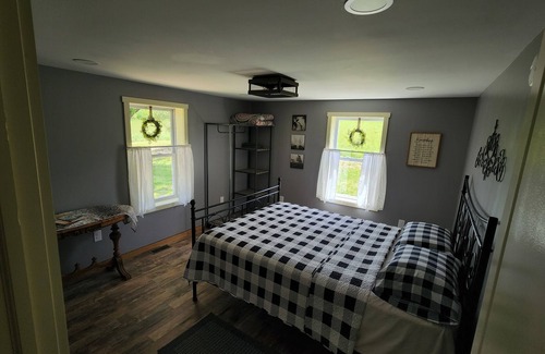 Watkins Glen House | Cozy country home 5 minutes from Watkins Glen International Racetrack