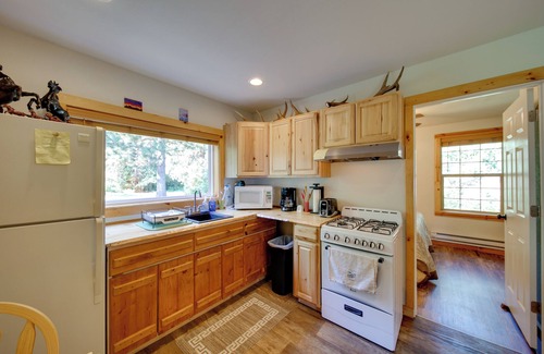 Boise Cabin | Cozy Countryside Cabin in Robie Creek Park!
