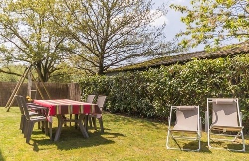 Missillac Cottage | Cozy Countryside Cottage near Brière Park with Garden, WiFi, and Modern Amenities