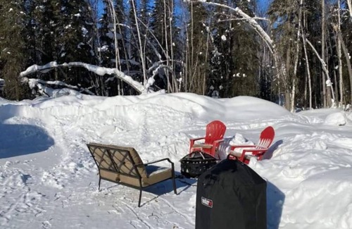 Fairbanks Cabin | Cozy Couples Retreat, See the Northern Lights