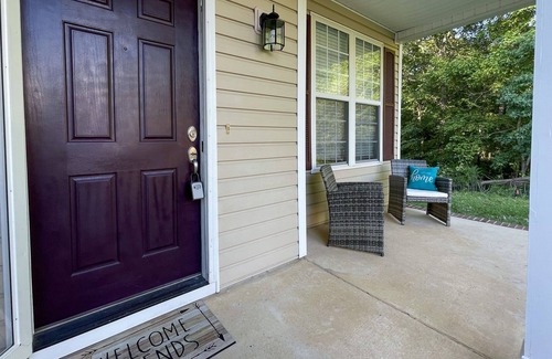 Paw Creek House | Cozy Creek House near Whitewater center, CLT Airport, downtown Charlotte