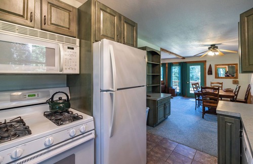 Sunday River Area Cabin | Cozy Dog Friendly Cabin 8 Miles to Sunday River