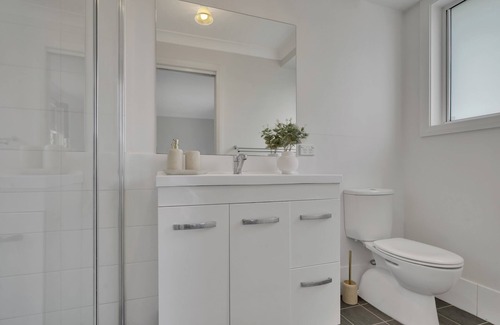 Dubbo House | Cozy Dubbo retreat - close to the zoo