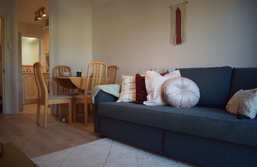 The Liberties Apartment | Cozy Dublin City Apt near Guinness Storehouse and Temple Bar