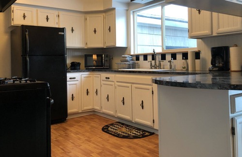 Osburn House | Cozy family friendly ski home