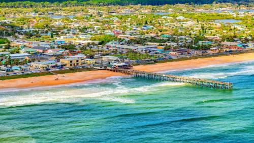 Palm Coast House | Cozy & Family-Friendly