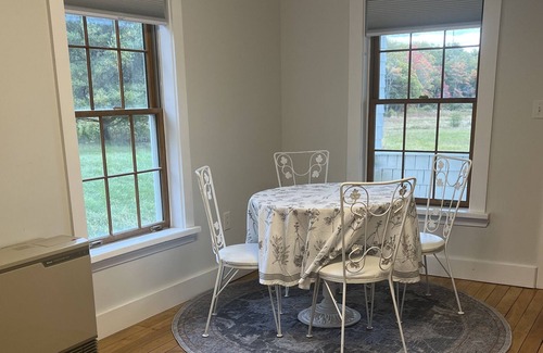 Camden Apartment | Cozy Farmhouse Apartment