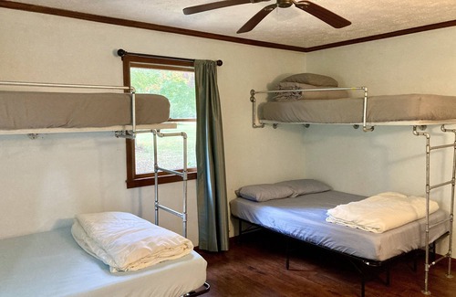 Waveland Other | *Cozy Farmhouse On 10 Acres Across From State Park