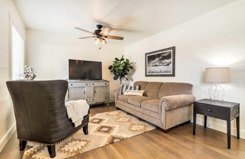 Circleville House | Cozy Farmhouse-Style Cottage by Mighty 5 Ntl Parks