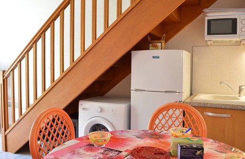 Saint-Pierre-la-Mer House | Cozy 2-Room Mezzanine House, Pool, 800m to Beach, Sleeps 6, Saint Pierre La Mer