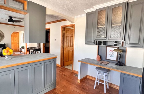 Kokomo House | Cozy fully furnished home located steps away from Highland Park!