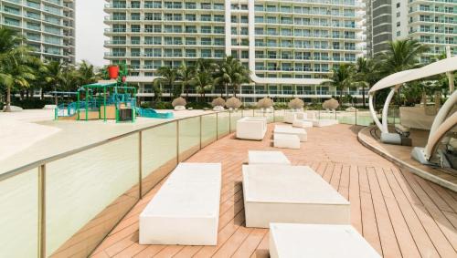 Don Bosco Apartment | Cozy Green 1 BR unit with Balcony Azure Bahamas South