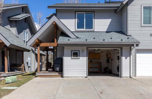 Hailey House | Cozy Hailey Haven