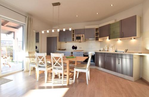 Zierow House | Cozy Holiday Home in Zierow near Baltic Sea Beach