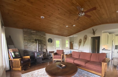 Ellicottville Cottage | Cozy Holiday Retreat with Valley Views + Hot-tub + Fire-pit