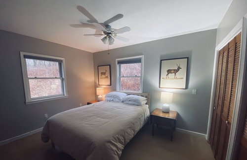 Ellicottville Cottage | Cozy Holiday Retreat with Valley Views + Hot-tub + Fire-pit